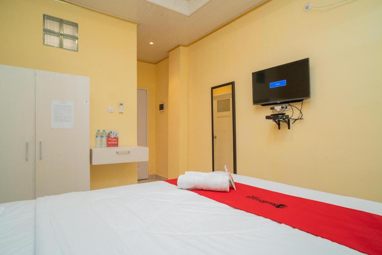 Reddoorz Plus Syariah Near Pasar Turi Surabaya Eksteriør billede