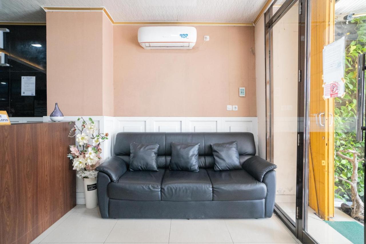 Reddoorz Plus Syariah Near Pasar Turi Surabaya Eksteriør billede