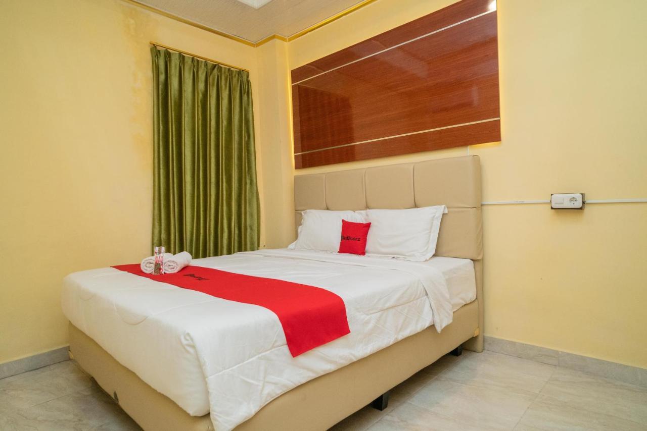 Reddoorz Plus Syariah Near Pasar Turi Surabaya Eksteriør billede
